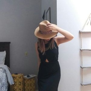 Nwt peek a boo front maxi dress xs